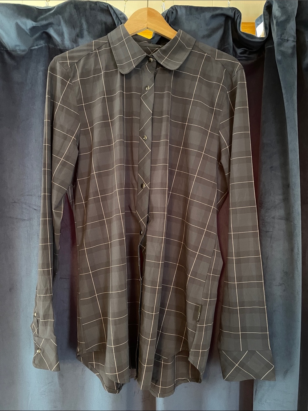 FLYLOW men’s plaid snap front shirt